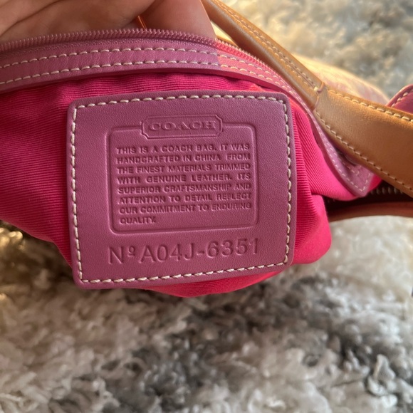 Rare Pink COACH Y2K Bag - Picture 6 of 7